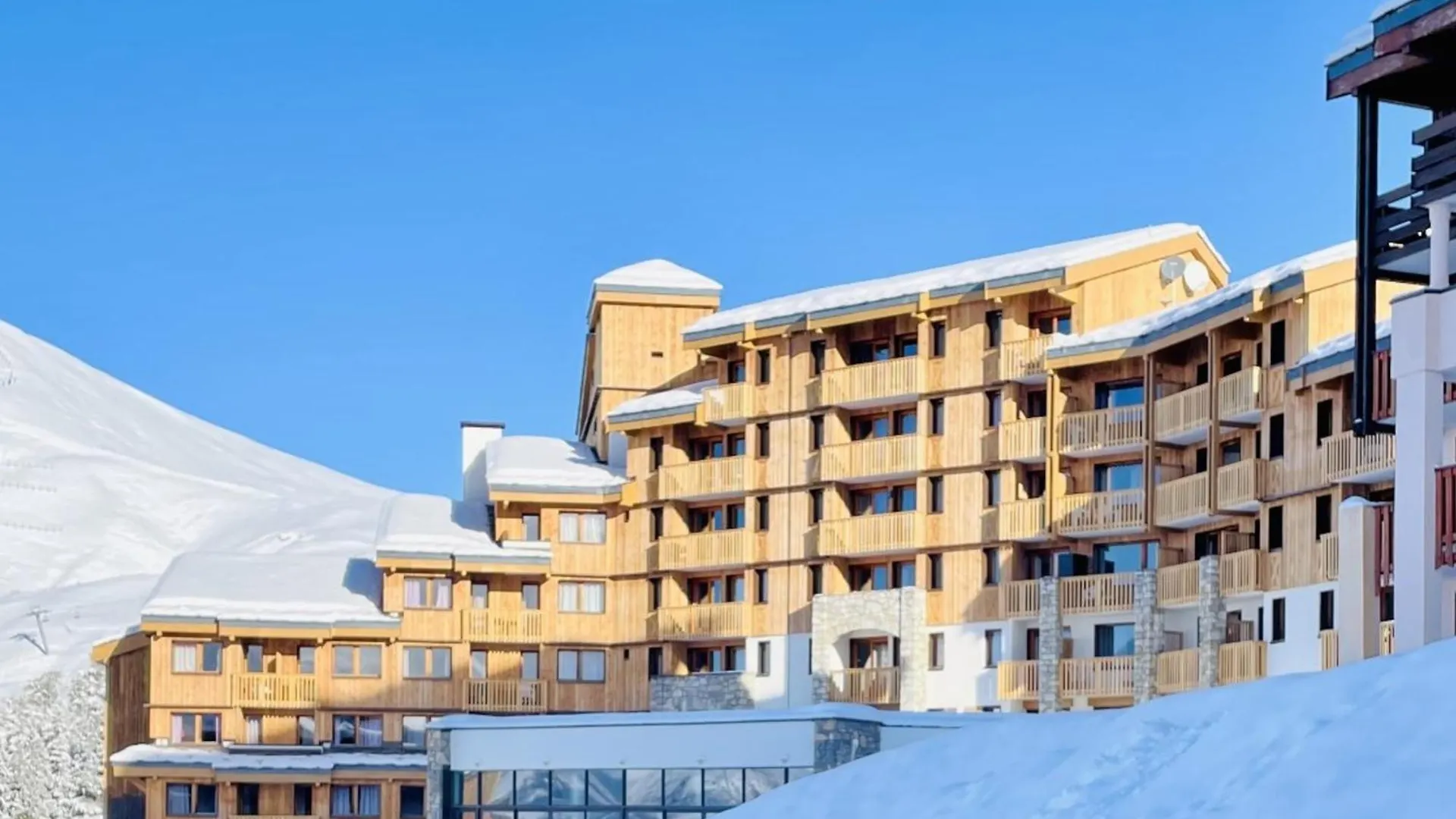 Appartement Cosy Avec Acces Direct Aux Pistes, Espace Bien-Etre Et Piscine Chauffee - Fr-1-181-2813 La Plagne-Tarentaise 0*,